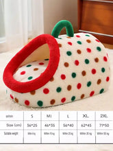 Gemütliches Haustiernest mit Polka-Dots, flauschigem Erdbeer-Design und Griff