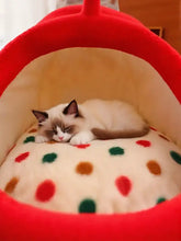 Gemütliches gepunktetes Haustiernest: rotes Plüsch-Erdbeer-Katzenbett mit gepunktetem Innenfutter
