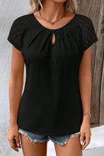 Black cutout round neck lace short sleeve T-shirt with pleats