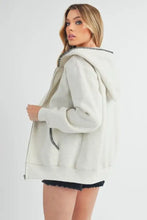 Aemi + Co Contrast Trim Zip Up Hoodie Jacket Woman Outerwear