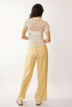 Davi Dani Loose Floral Mesh Top with Mock Neck Turtle Detailing Woman T Shirts