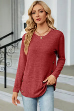 Red long-sleeve decorative button round neck T-shirt