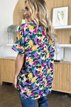 Double take full size printed v-neck short sleeve top with bold abstract floral print perfect for jeans size styling