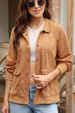 Duke tan suede jacket with button closure and pockets, classic style