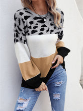 Angel Wings Color Block Round Neck Sweater Heather Gray