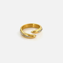 18K Gold-Plated Inlaid Rhinestone Twisted Ring
