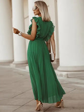 Emerald Green Pleated Dress with Ruffled Sleeves and Waist Stretch