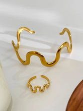 Wave Snake Design Ring and Bracelet Jewelry Set