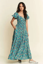Davi & Dani Lightweight Sweetheart Neck Textured Tiered Maxi Dress Casual Dresses
