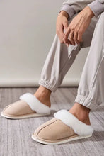 Beige suede round toe slippers with faux fur lining