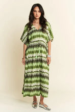 Davi & Dani Multi Color Wavy Tie Waist Flowy Sleeve Dress