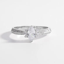 925 Sterling Silver Inlaid Zircon Ring Silver