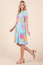 Floral Round Neck Short Sleeve Tiered Dress in Light Blue Casual Dresses