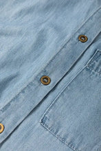 Camicia di jeans donna con tasca applicata e maniche corte piegate, top in denim