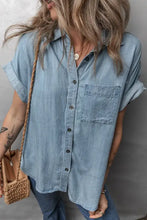 Camicia di jeans donna con tasca applicata e maniche corte piegate, top in denim