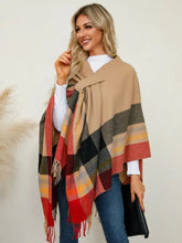 Fringe Contrast Plaid Poncho Woman Outerwear