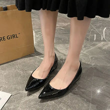 Glossy black pointed-toe ballet flats loafers