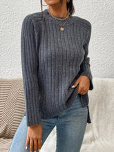 Gray Ribbed Knit Sweater with Long Sleeve Length and Round Neck