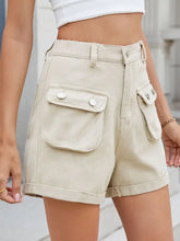 High waist cargo denim shorts with multi pockets in beige