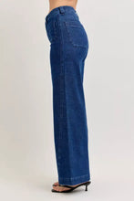 Judy Blue high-waisted retro wide jeans in classic indigo denim with patch pockets and twisted seams