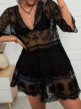 Abito copricostume nero con scollo profondo e dettagli in pizzo Taglia unica Copricostumi