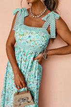 Lace Detail Square Neck Floral Dress Casual Dresses