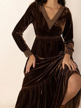 Lace Detail V-Neck Long Sleeve Maxi Dress Woman Maxi Dress