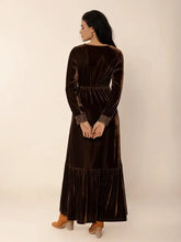 Lace Detail V-Neck Long Sleeve Maxi Dress Woman Maxi Dress