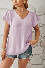 Lavender short sleeve V-neck pintuck tunic top for women