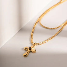 Layered cross necklace in 18k gold-plated stainless steel with stone pendant
