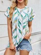Leaf Patterned Womens T Shirt in Stretch Rayon Blend