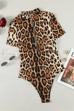 Leopard Print Bodysuit with Basic Style and Short Sleeve Length