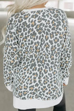 White and gray leopard round neck long sleeve sweatshirt