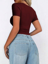 Light Pink Fitted T Shirt with Light Blue Jeans for Women