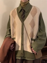 Cardigan da uomo con bottoni in maglia a rombi verde oliva e beige