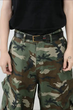 Mens camouflage denim cargo cropped pants with black belt and buckle