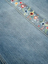 Men's Floral Trim Wide Leg Denim Shorts Denim Shorts