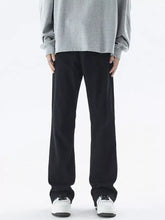 Men’s full size loose fit jeans in black soft cotton with straight-leg relaxed fit for comfortable wear