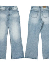Men’s plus size light-wash denim jeans plus size with wide-leg flare cut and classic five-pocket design