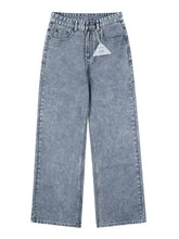 Men’s jeans plus size light-wash denim with straight leg cut and classic five-pocket design for wide leg jeans plus