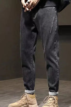 Men’s plus size dark-wash denim straight leg jeans with slim fit and rolled cuffs for a stylish look