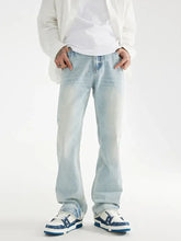 Men’s light-wash denim loose fit jeans with straight-leg cut and subtle fading for casual wear