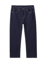 Men’s wash relaxed fit jeans in dark indigo cotton blend denim with contrasting white stitching and five-pocket design