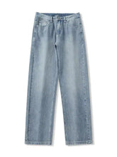 Men’s wash relaxed fit jeans in light-wash denim with straight-leg cut and classic five-pocket design