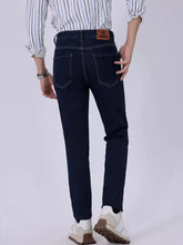 Dark blue denim men’s wash straight-leg jeans with classic five-pocket design and contrasting white stitching