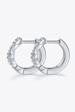 Orecchini a cerchio in argento sterling intrecciato con moissanite e pavé di zirconi cubici
