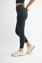 Mono B Venice Cloud Light Sculpt high-waisted leggings with crop top and sneakers