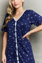 Navy star sleepwear dress with short sleeves and button-down nightwear