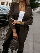 Cardigan lungo a maglia color terra marrone con apertura frontale, polsini a coste, stile base
