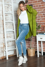 f386a767-9151-43f4-bcb9-a3e7aabc9413-Max